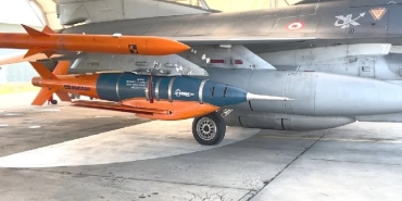 ASELSAN İmzalı KGK 84 Kanatlı Güdüm Kiti F 16 Gökyüzünden Hedefini Nokta Atışıyla İmha Etti