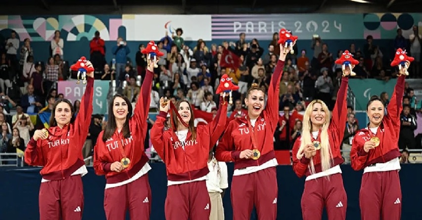 Milli Sporcular 2025 Yılında Tarih Yazdı Ay Yıldızlı Bayrak Dünyanın Dört Bir Yanında Dalgalandı