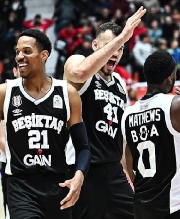 Parkede Siyah-Beyaz Fırtına Beşiktaş Namağlup Unvanını Koruyor