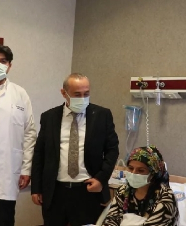 Şanlıurfa'da Örnek Sevgi Eşi İçin Karaciğerini Bağışladı