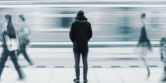 modern yaşamda yalnızlık duygusu artıyor